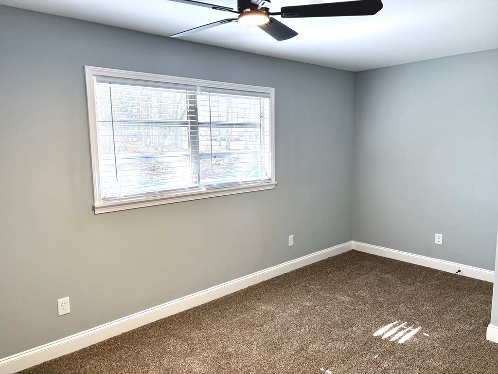 2502 13th Avenue Valley, AL 36854 - Photo 33 of 56 an empty room with a window