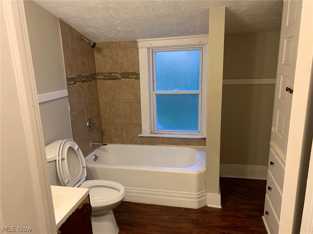 4518 Telhurst Road Cleveland, OH 44121 - Photo 11 of 22