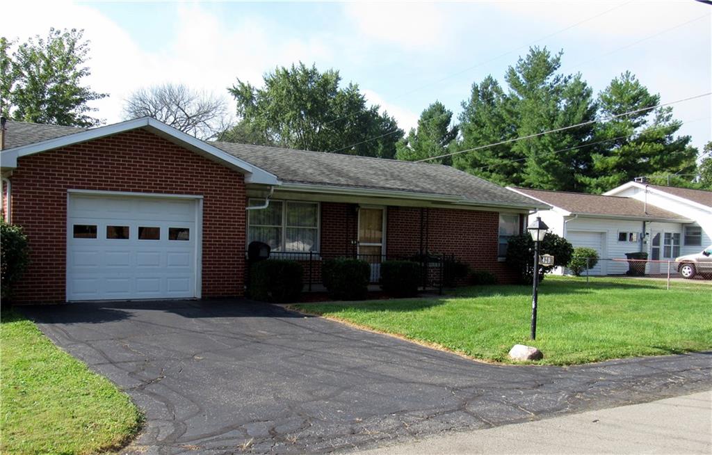 429 Seminary Street Hope, IN 47246 - Photo 2 of 20 Gallery Image 2