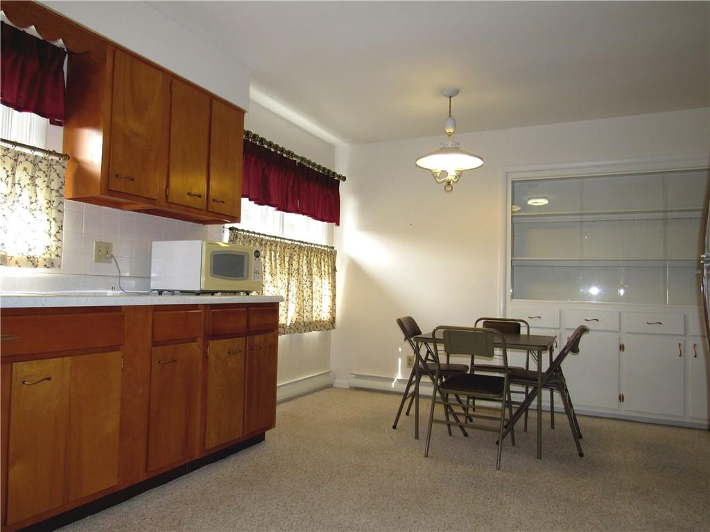 429 Seminary Street Hope, IN 47246 - Photo 9 of 20 Gallery Image 9