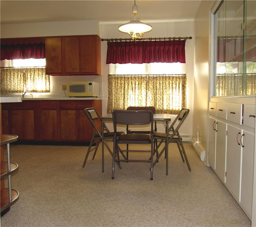 429 Seminary Street Hope, IN 47246 - Photo 10 of 20 Gallery Image 10