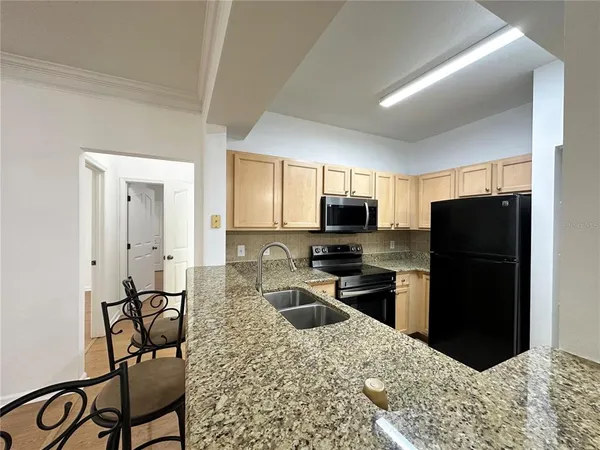 $2,100 | 12843 Madison Pointe Circle, Unit 201, Orlando, FL 32821
