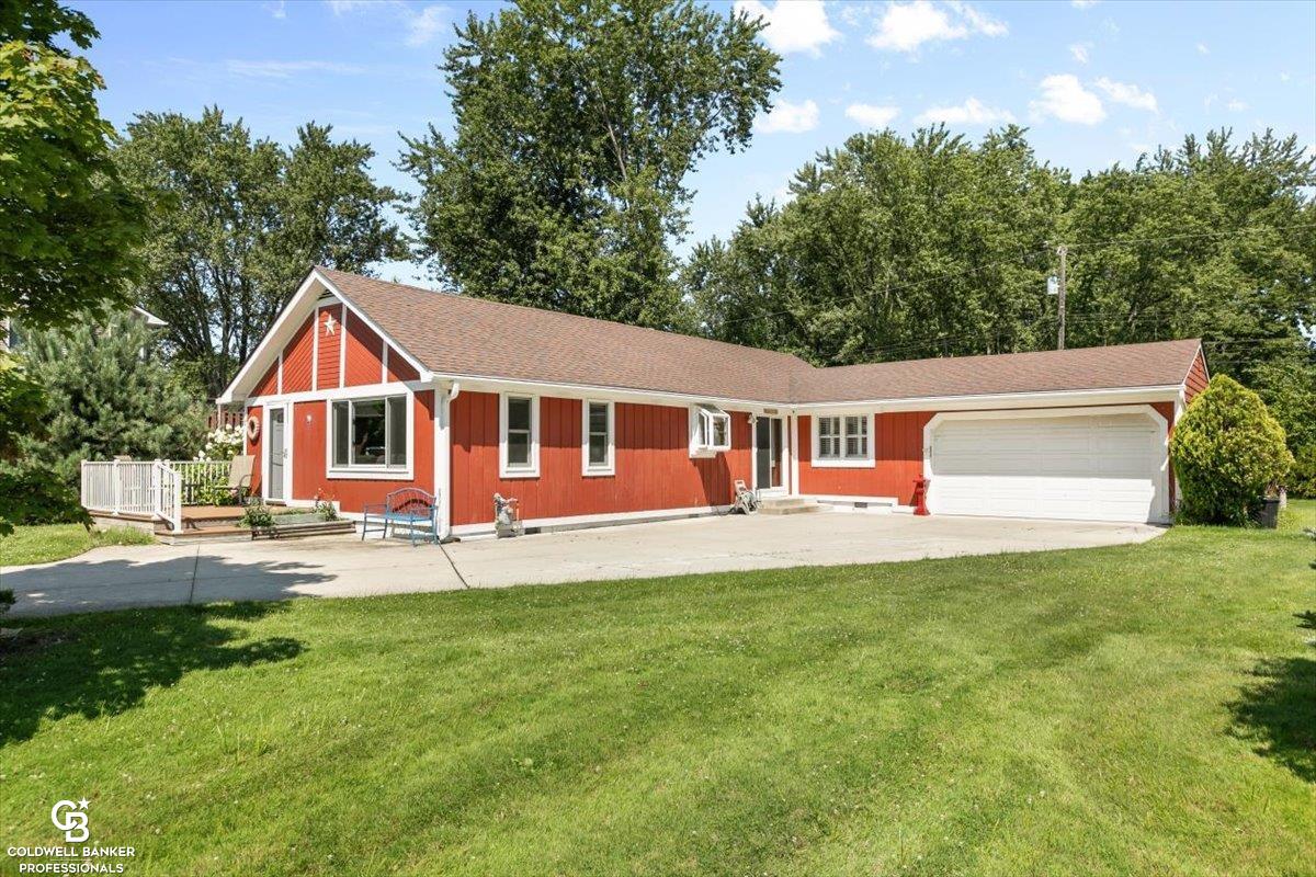7209 Meldrum Road Fair Haven, MI 48023 - Photo 2 of 39 50150494-b360df7c-5086-49e0-b0b0-851481d1a57b.JPG