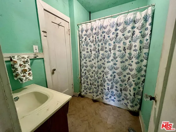 $500,000 | 3463 Washington Street, Riverside, CA 92504
