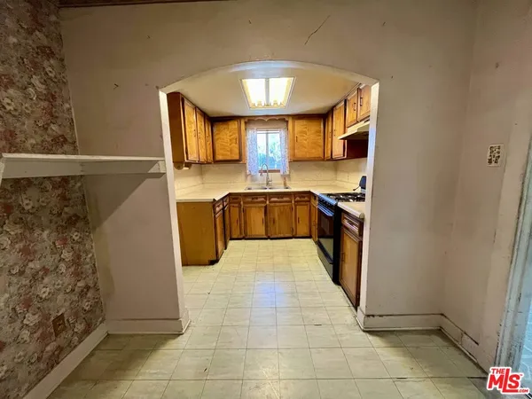 $500,000 | 3463 Washington Street, Riverside, CA 92504