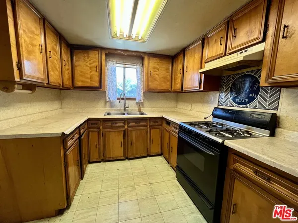 $500,000 | 3463 Washington Street, Riverside, CA 92504