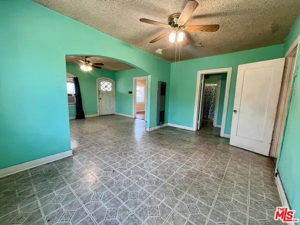 $500,000 | 3463 Washington Street, Riverside, CA 92504