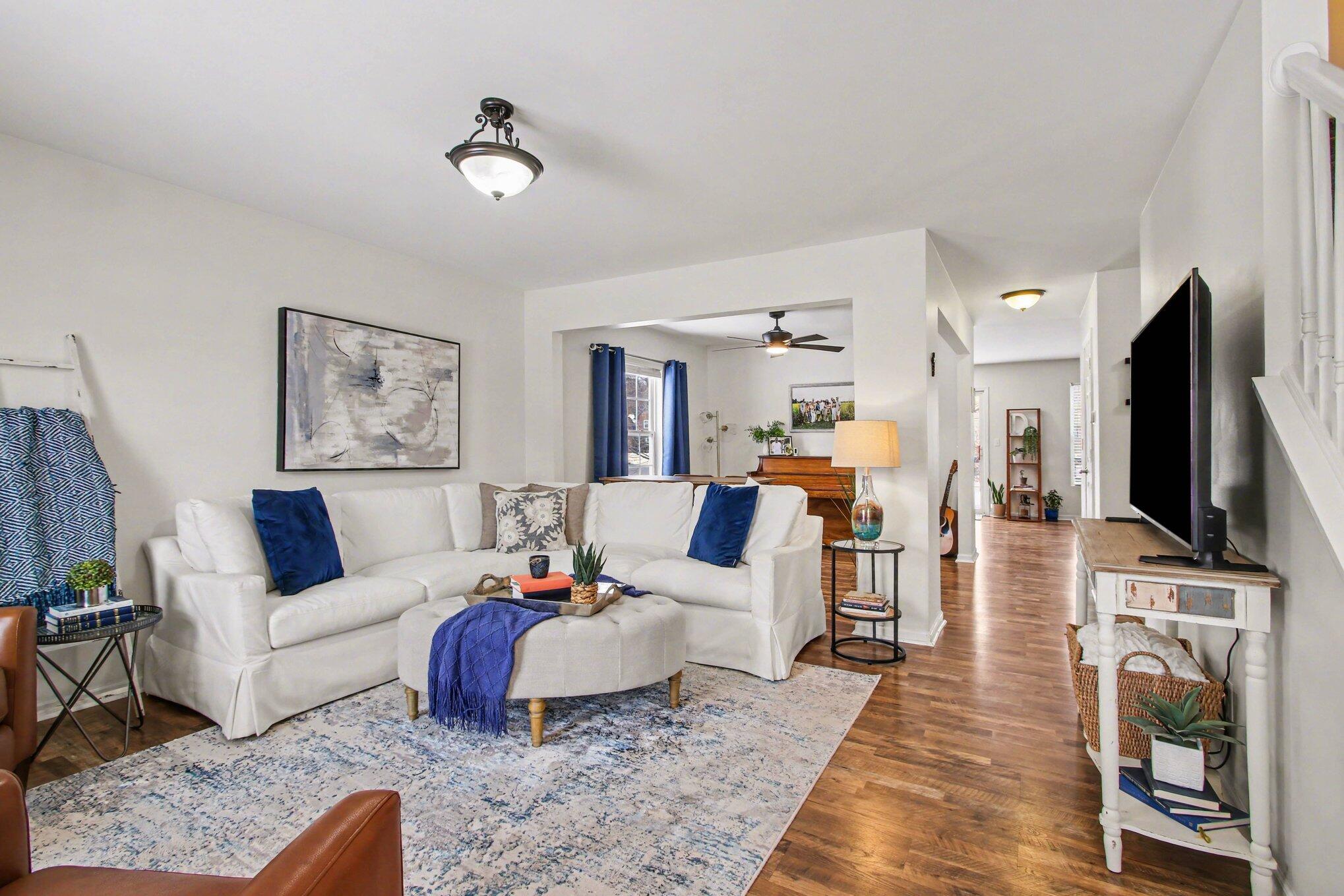 756 Mill Crossing Valparaiso, IN 46385 - Photo 3 of 34 2038x1359