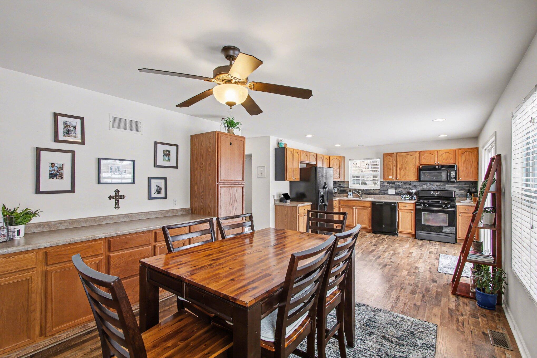 756 Mill Crossing Valparaiso, IN 46385 - Photo 6 of 34 2038x1359