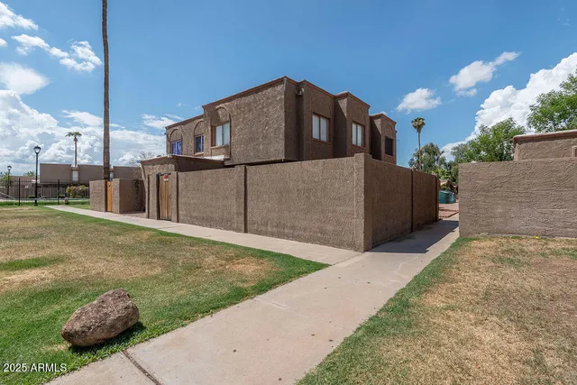 $170,000 | 1463 North 53rd Drive, Phoenix, AZ 85043