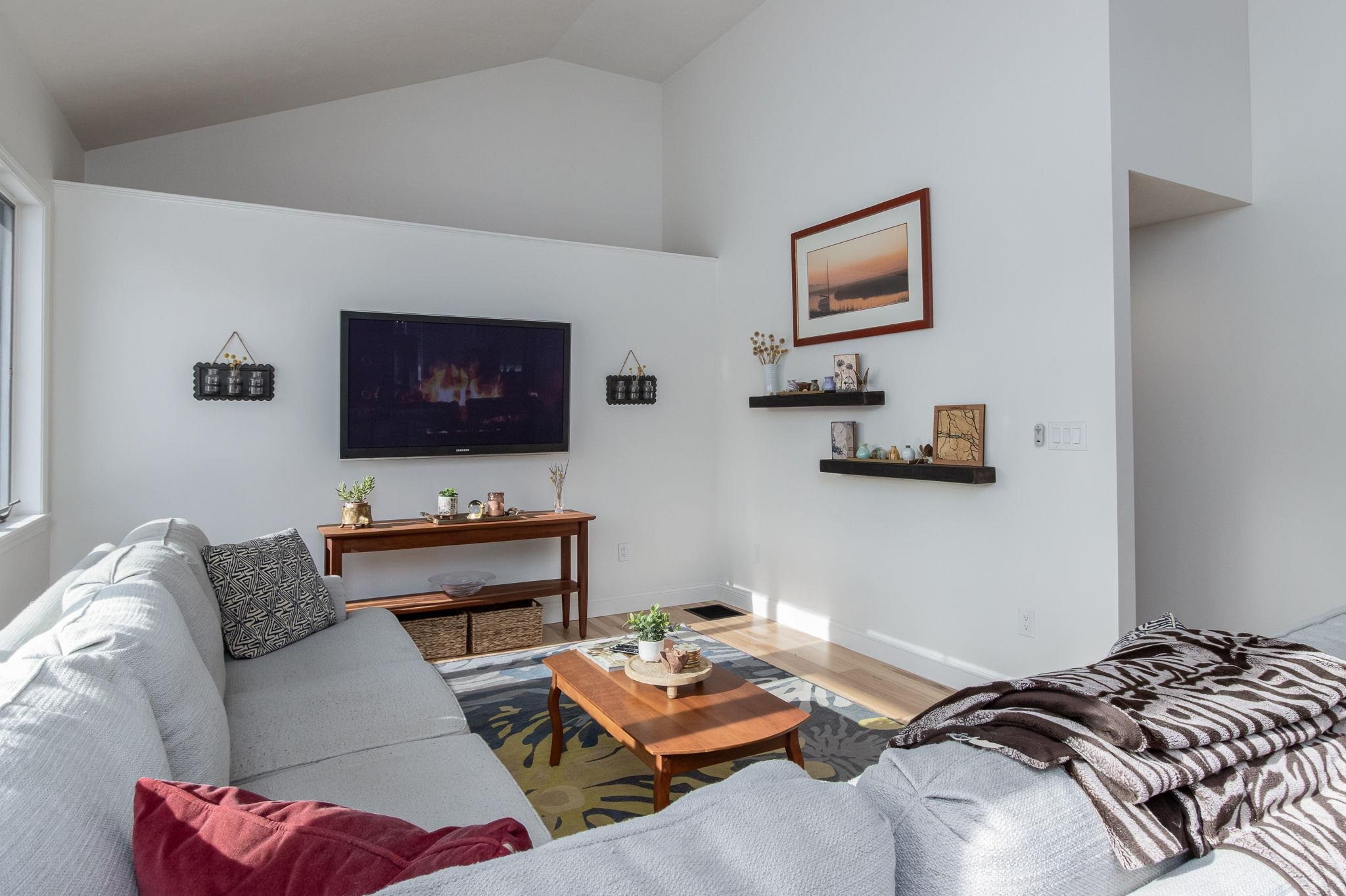 69 Bog Road Goffstown, NH 03045 - Photo 11 of 60