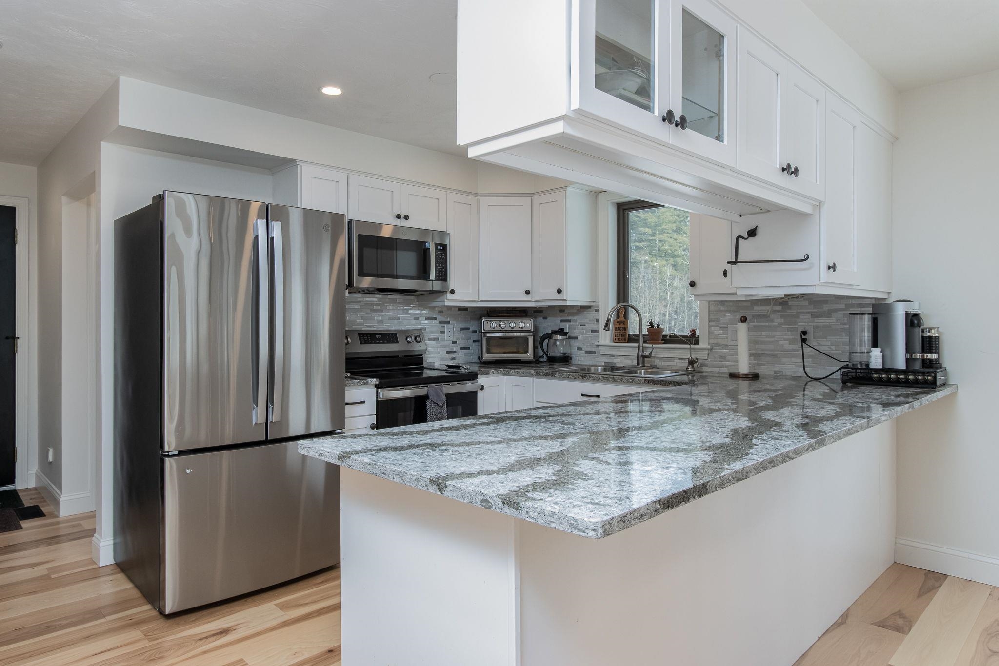 69 Bog Road Goffstown, NH 03045 - Photo 21 of 60