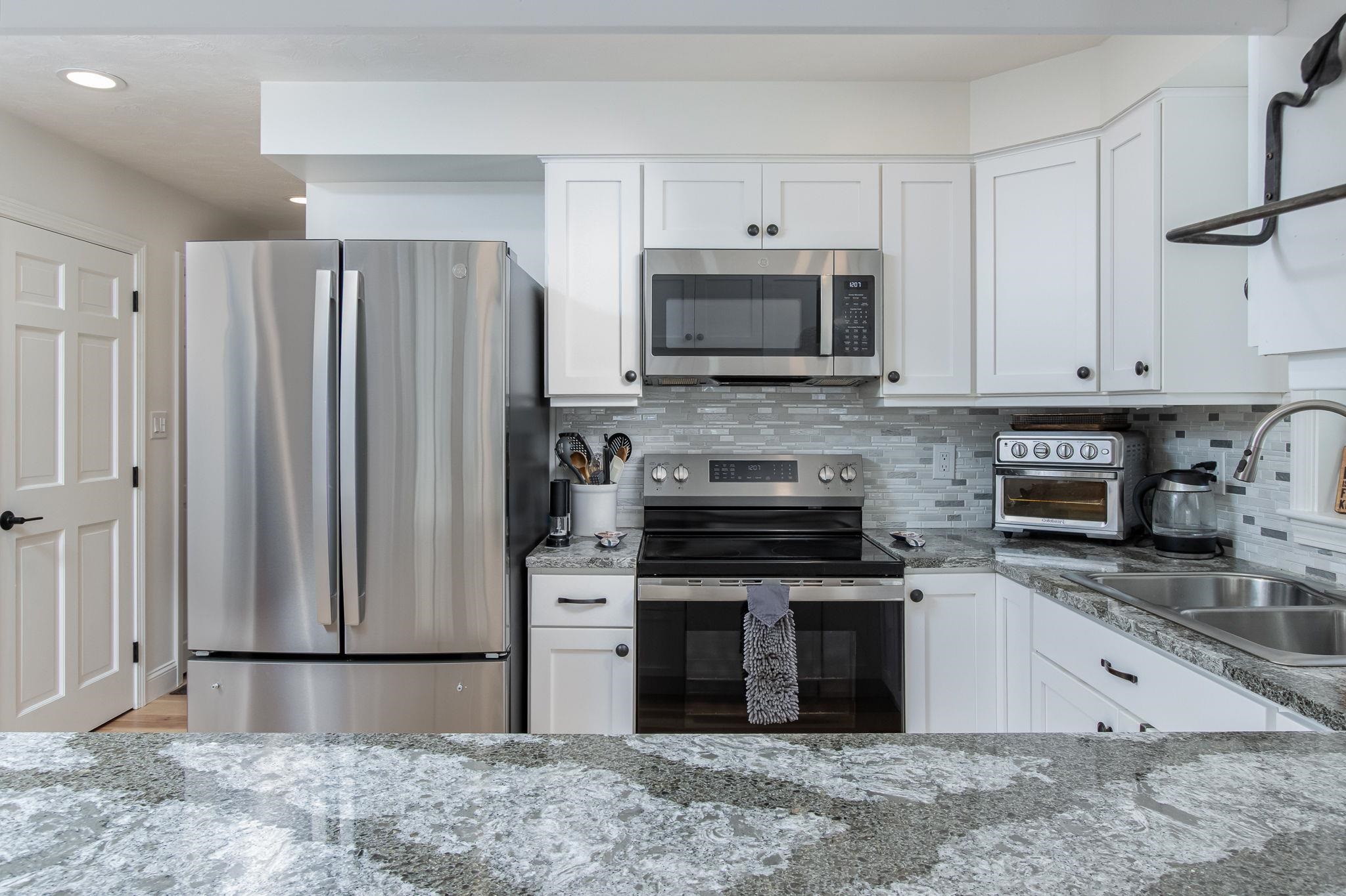 69 Bog Road Goffstown, NH 03045 - Photo 23 of 60