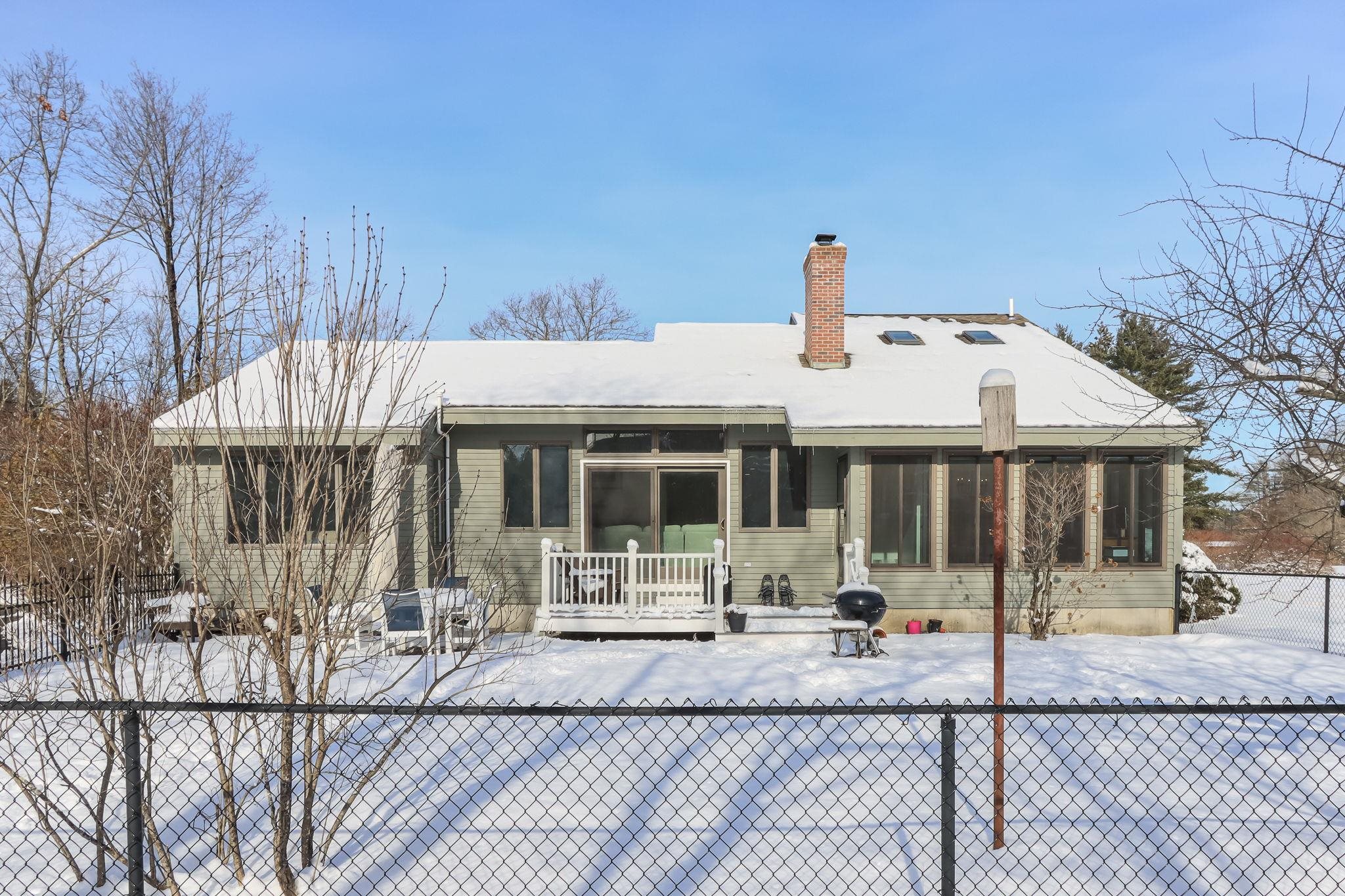 69 Bog Road Goffstown, NH 03045 - Photo 3 of 60