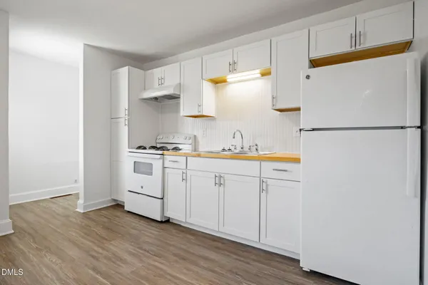 $1,200 | 1208 South 9th Street, Lillington, NC 27546