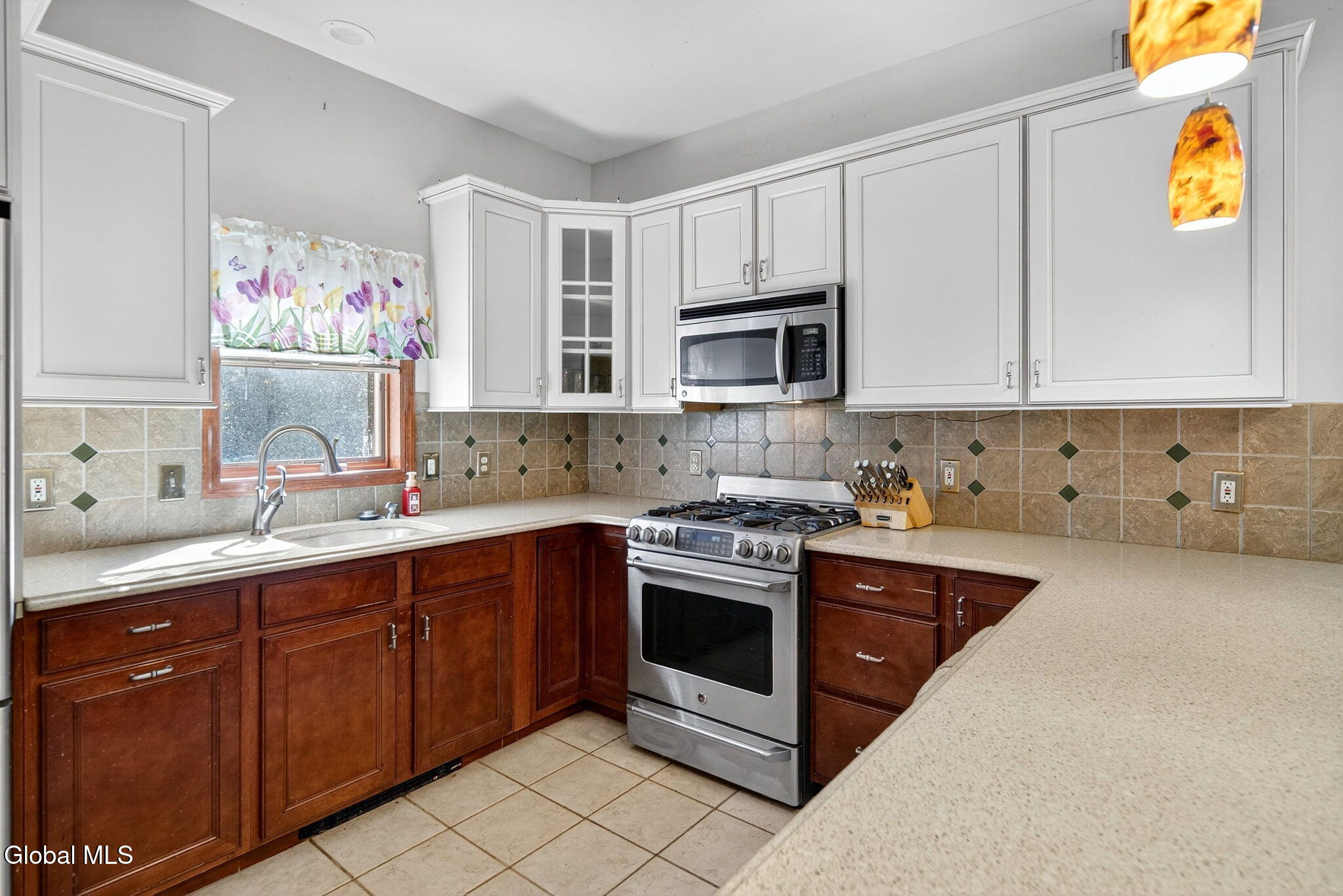 14 Highway 9P Malta, NY 12020 - Photo 9 of 35 Interior 07