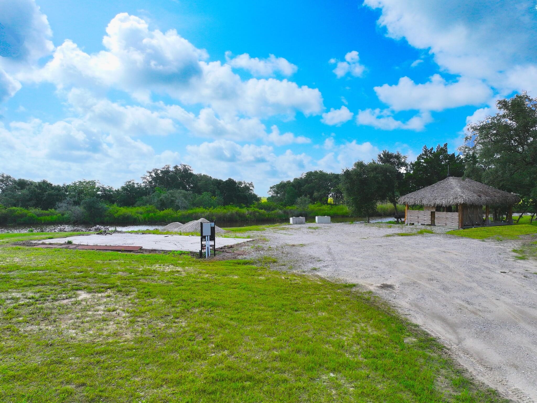 1734 Haynes Road Anahuac, TX 77514 - Photo 18 of 23 Gallery Image 18