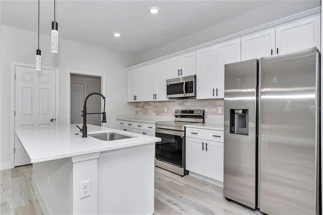 $1,900 | 586 Marion Oaks Trail, Ocala, FL 34473