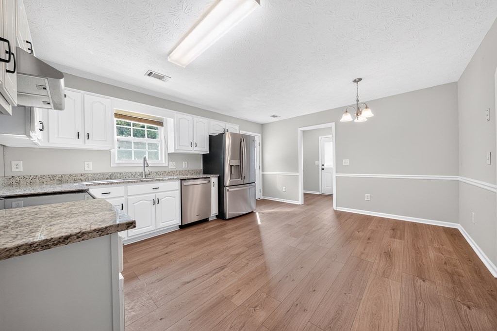 421 Spurlin Court Columbus, GA 31907 - Photo 10 of 37