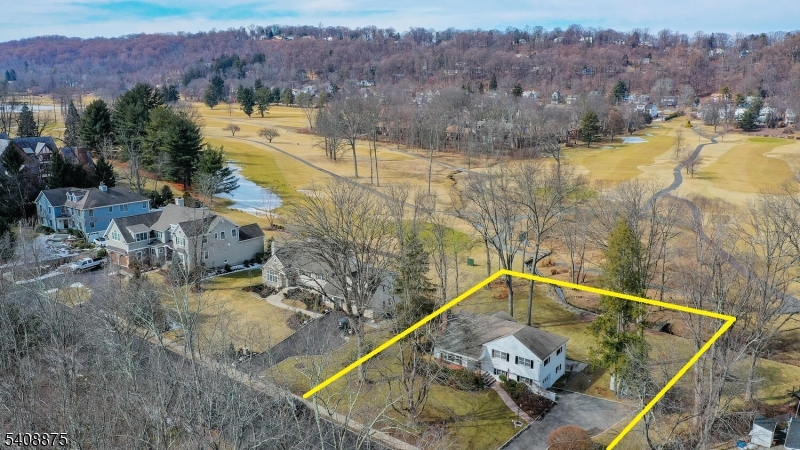 49 Overlook Road Morristown, NJ 07960 - Photo 27 of 28 a view of a swimming pool with a mountain view