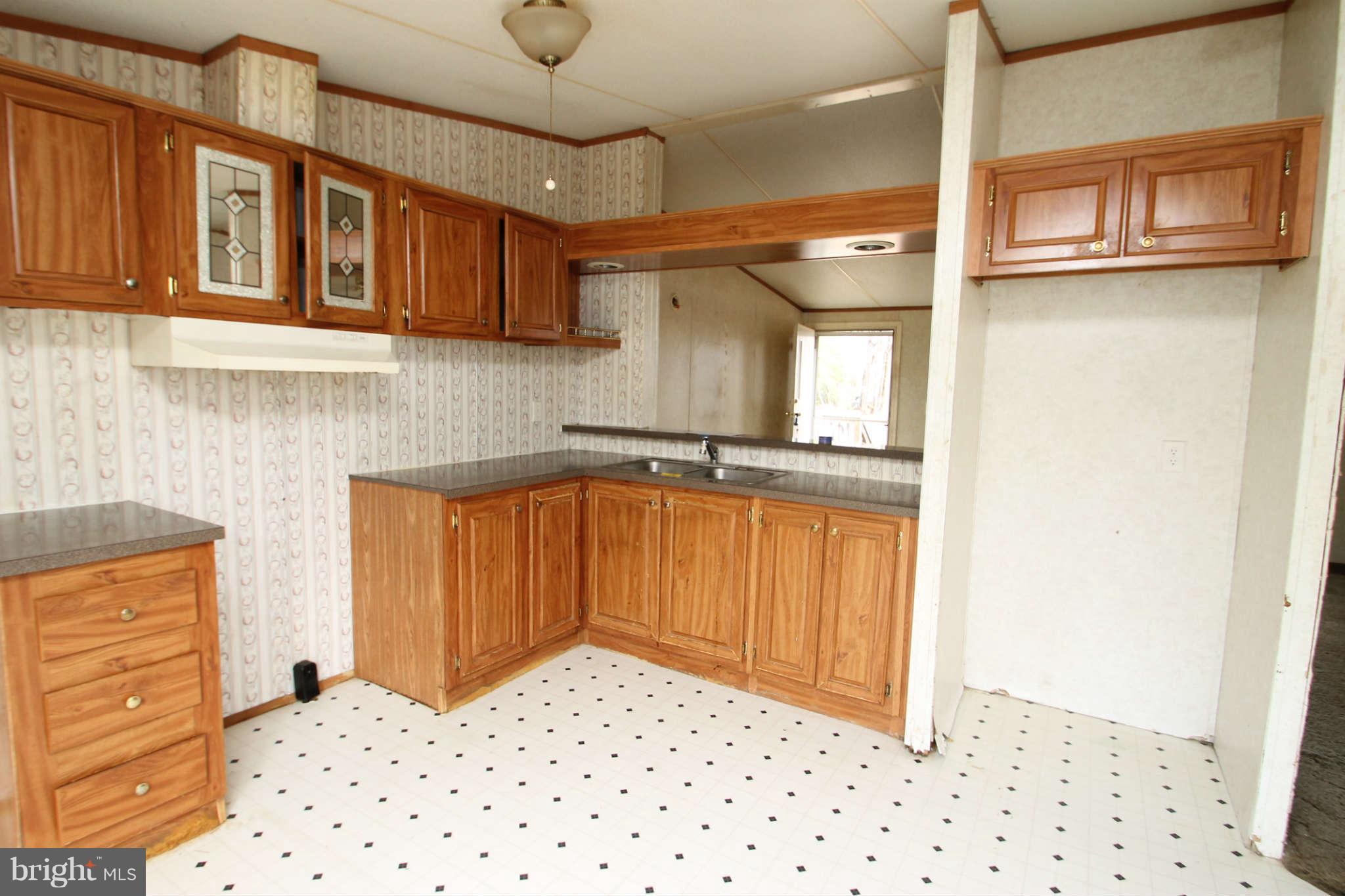 12076 Ridge Road King George, VA 22485 - Photo 4 of 16 Kitchen