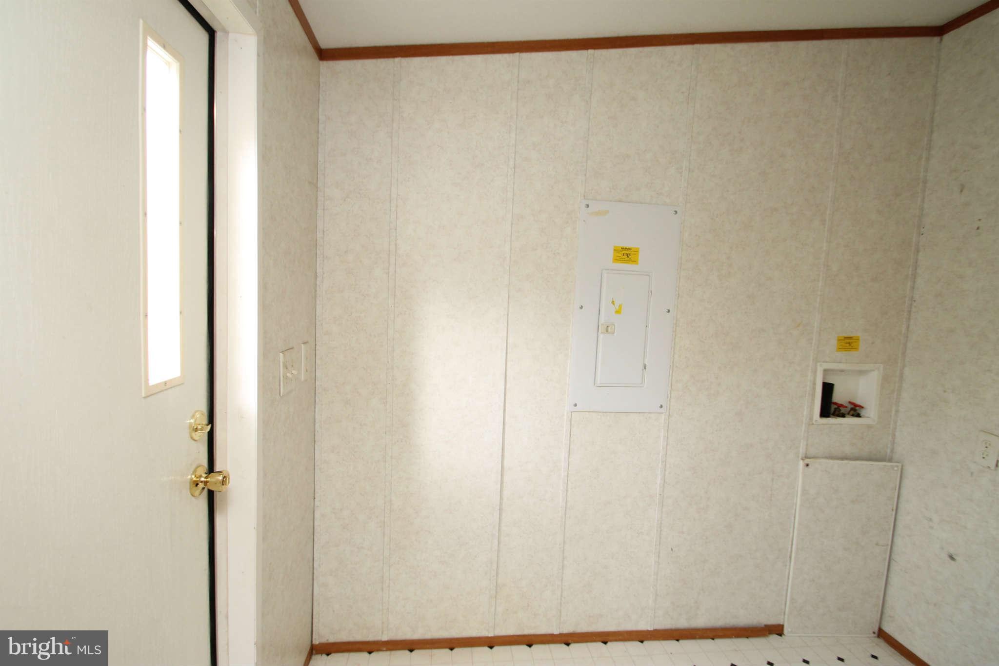 12076 Ridge Road King George, VA 22485 - Photo 7 of 16 Laundry Room