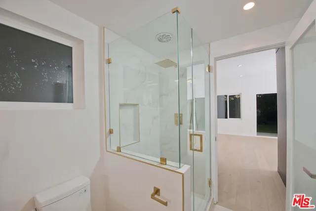 $17,800 | 645 Walther Way, Los Angeles, CA 90049