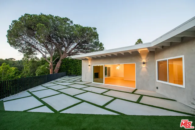 $17,800 | 645 Walther Way, Los Angeles, CA 90049