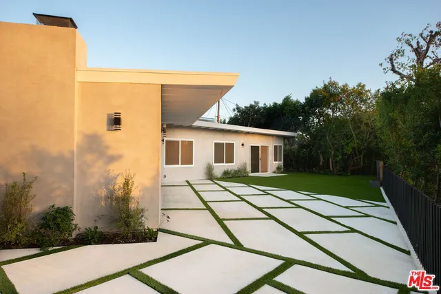 $17,800 | 645 Walther Way, Los Angeles, CA 90049