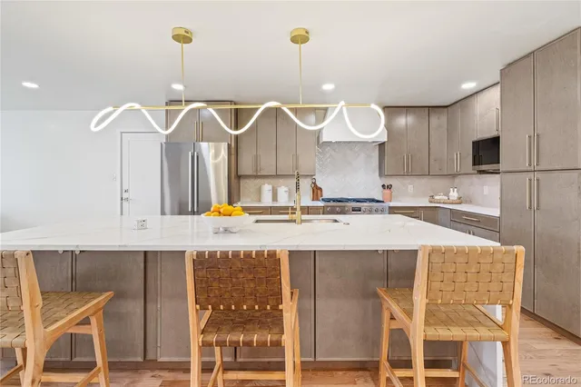 $924,900 | 453 South Oneida Way, Denver, CO 80224