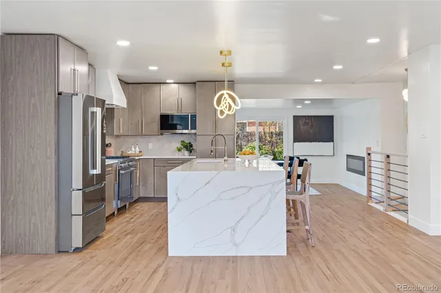 $924,900 | 453 South Oneida Way, Denver, CO 80224