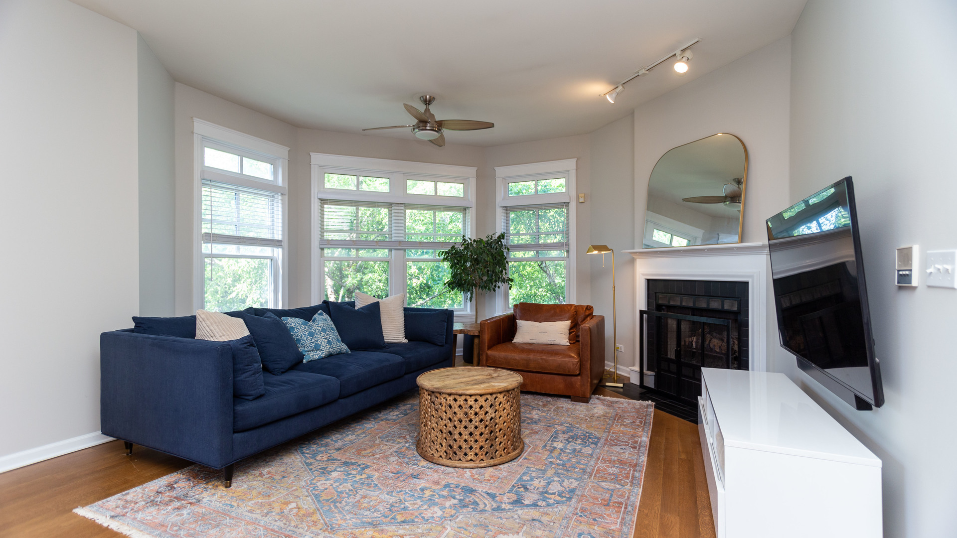 2500 North Seminary Avenue, Unit 2W Chicago, IL 60614 - Photo 5 of 24