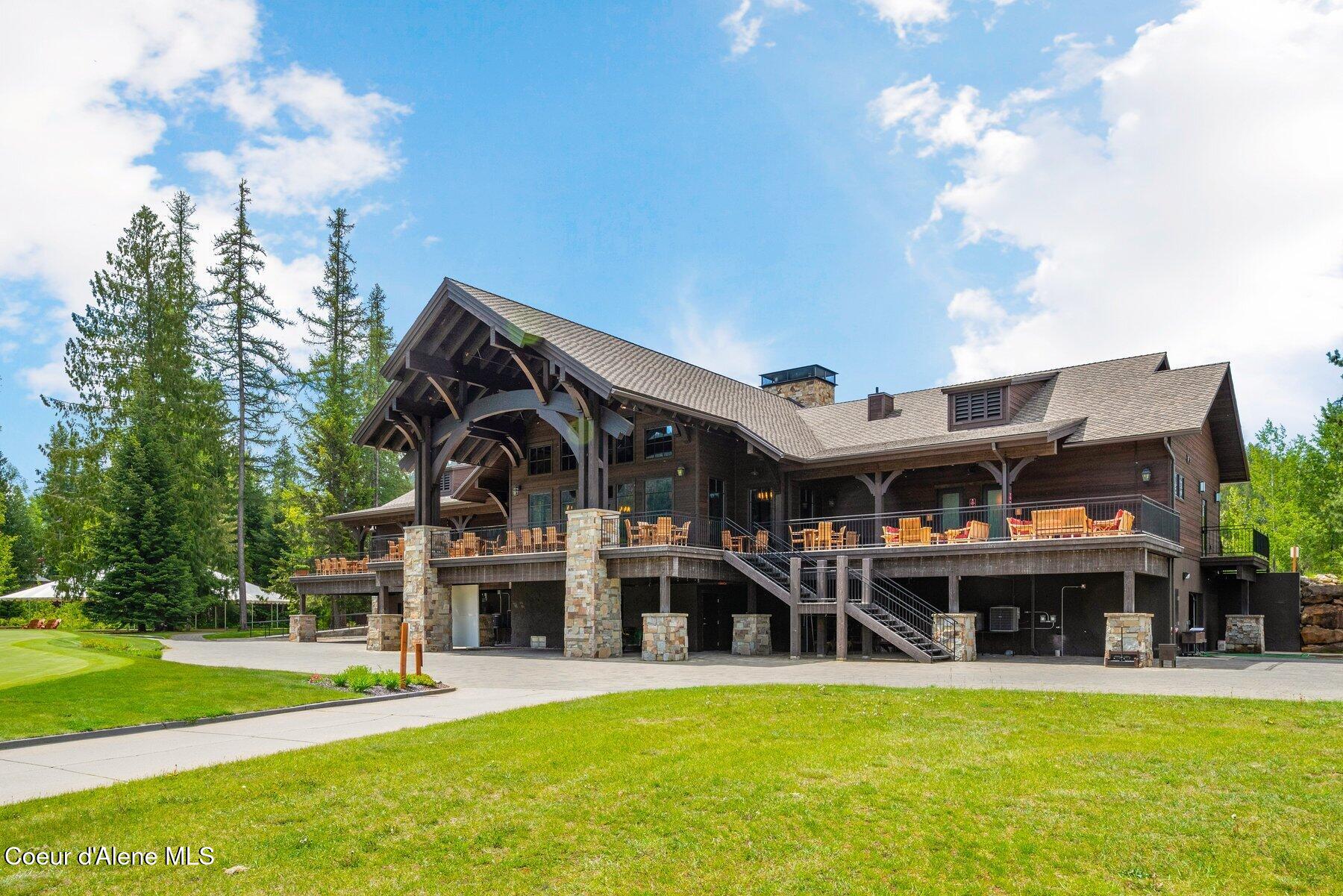 Nna Marie Victoria Court Sandpoint, ID 83864 - Photo 17 of 33 Clubhouse Deck