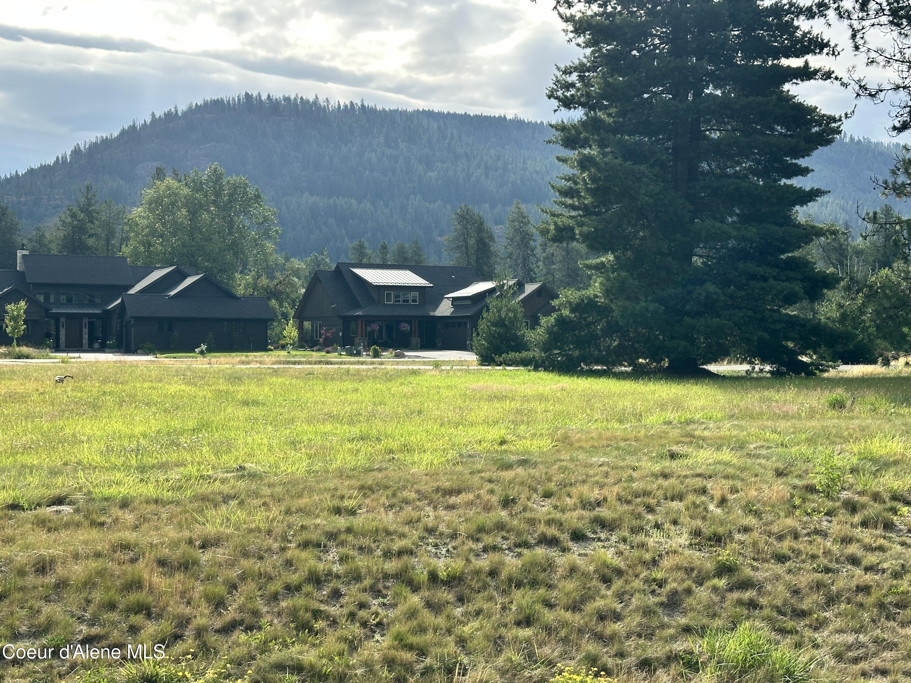 Nna Marie Victoria Court Sandpoint, ID 83864 - Photo 3 of 33 Cul de sac turn around