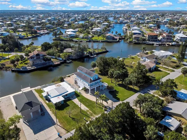 $569,900 | 3436 Minnow Creek Drive, Hernando Beach, FL 34607
