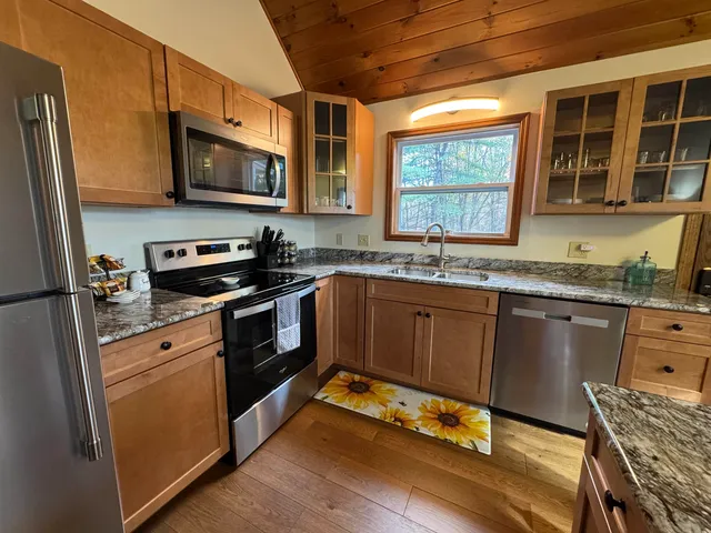 $397,900 | 4214 Highway 31, Poultney, VT 05764