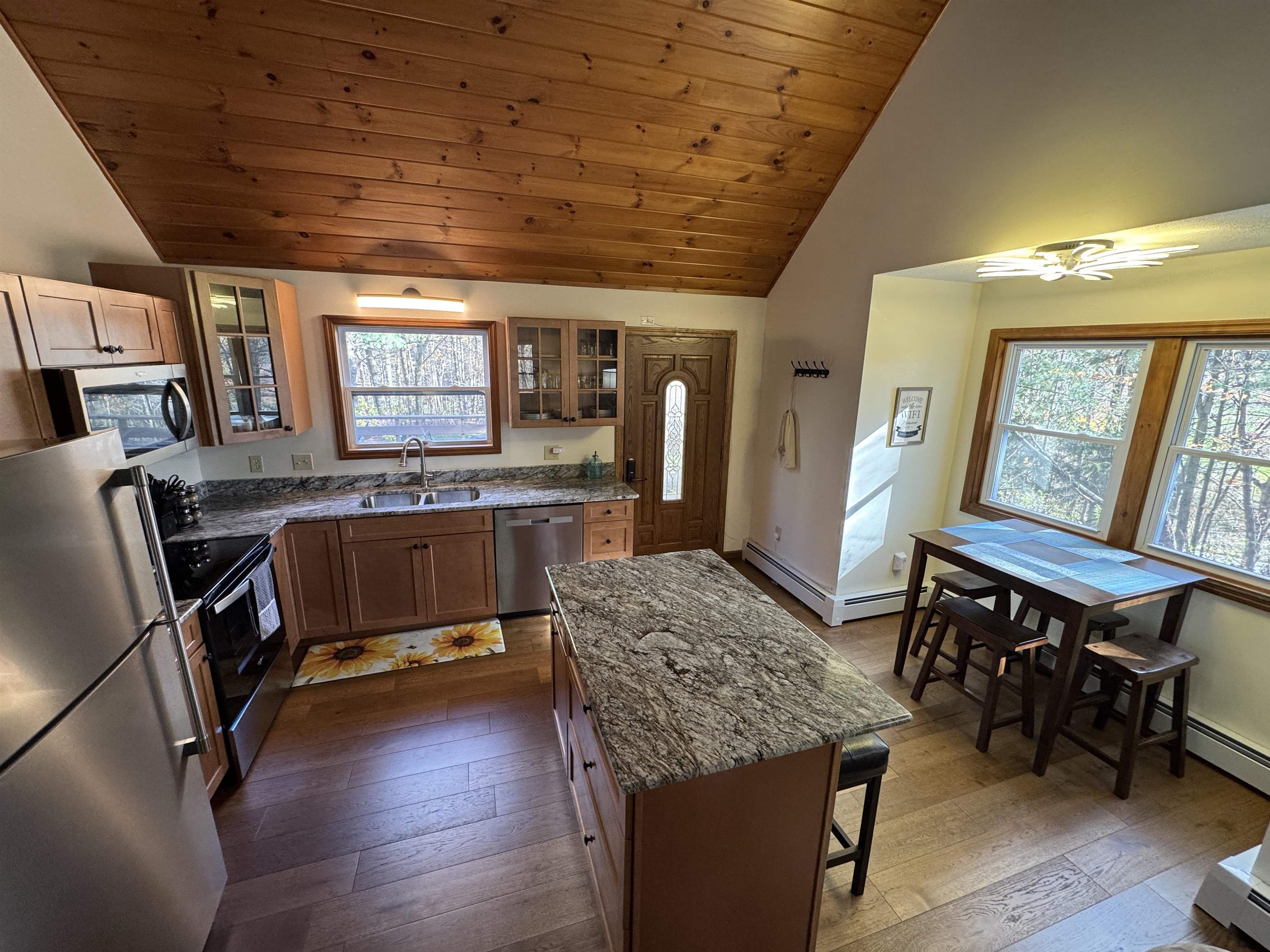 4214 Highway 31 Poultney, VT 05764 - Photo 13 of 24