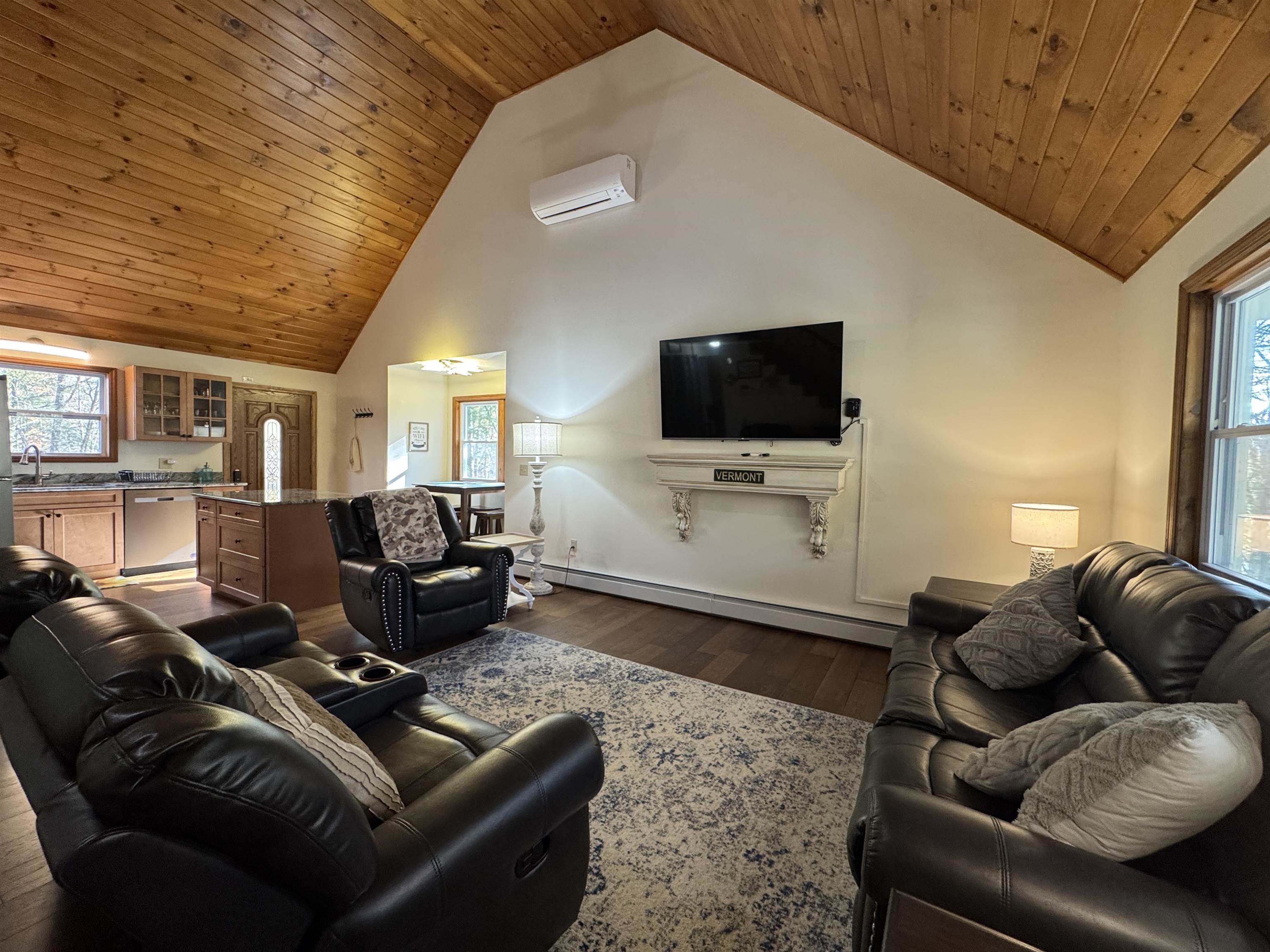 4214 Highway 31 Poultney, VT 05764 - Photo 10 of 24