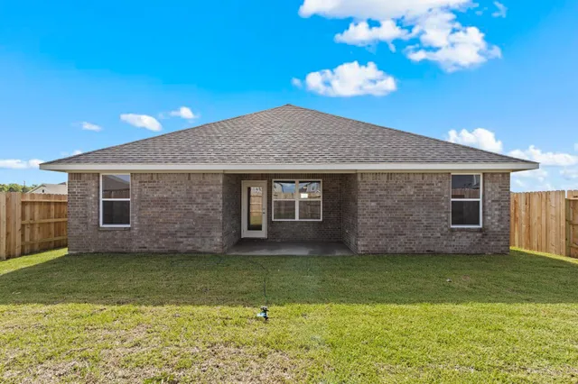 $249,400 | 2119 Emerald Lake Trail, Dayton, TX 77535