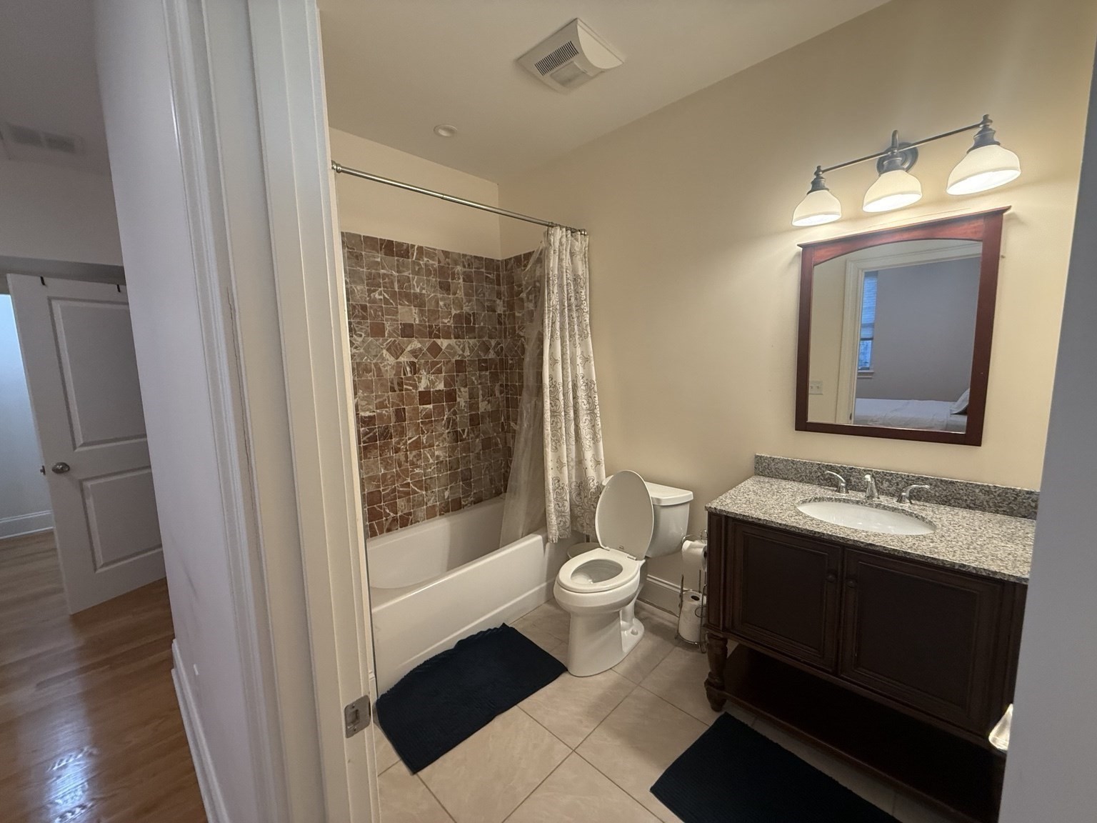 40 Naples Road, Unit B Brookline, MA 02446 - Photo 9 of 12 Gallery Image 9