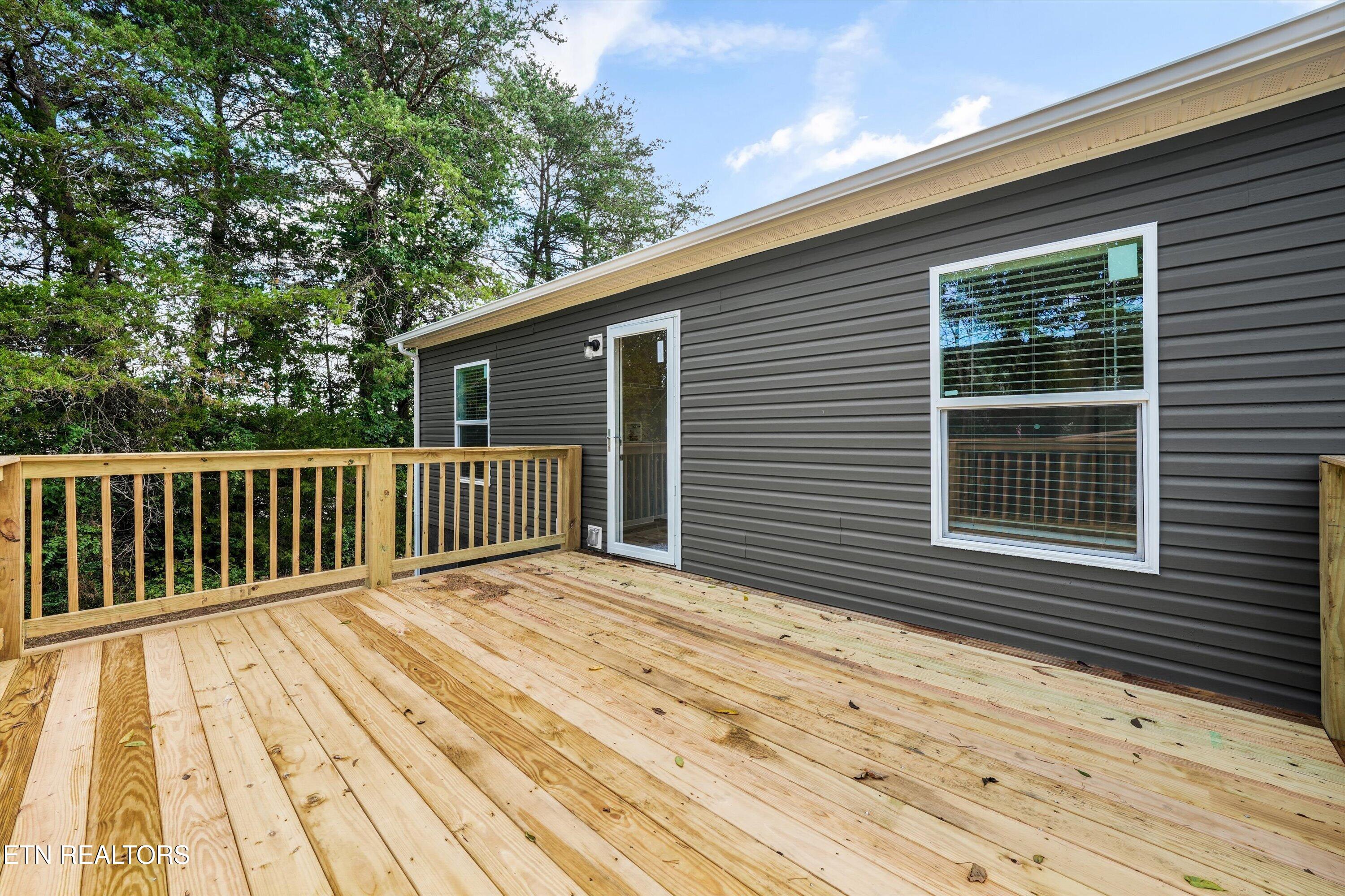 220 Emory Road Blaine, TN 37709 - Photo 33 of 44 BACK DECK