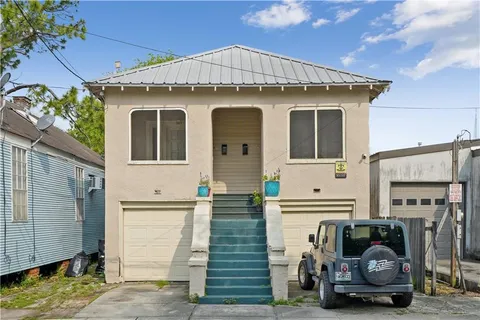 $1,500 | 217 North Bernadotte Street, New Orleans, LA 70119