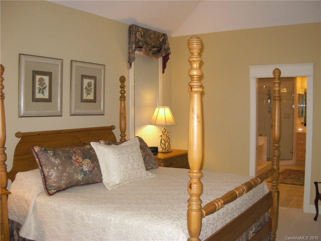 157 Round Top Mountain Road Sapphire, NC 28774 - Photo 19 of 24 Gallery Image 19