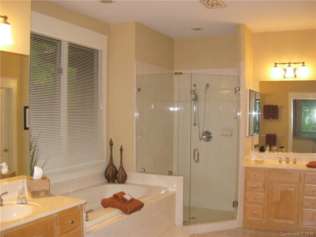 157 Round Top Mountain Road Sapphire, NC 28774 - Photo 23 of 24 Gallery Image 23