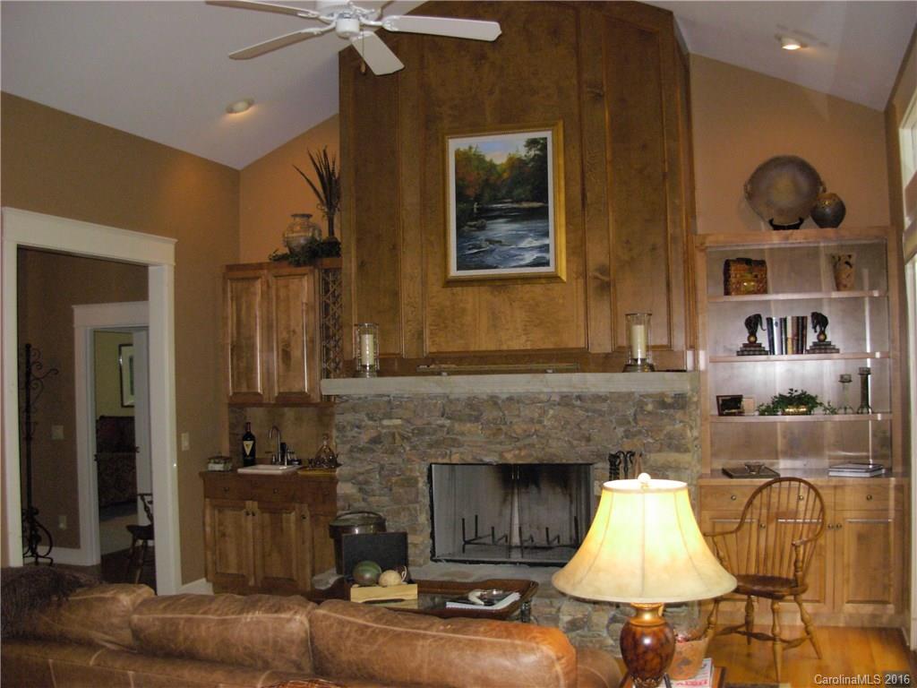157 Round Top Mountain Road Sapphire, NC 28774 - Photo 4 of 24 Gallery Image 4