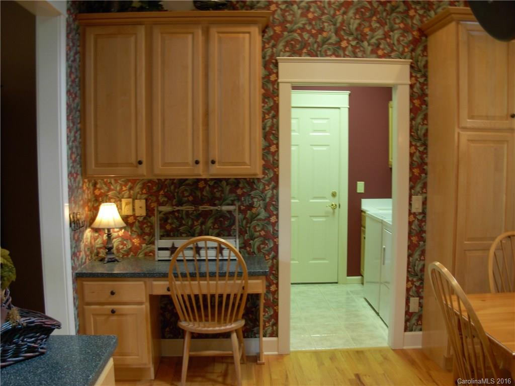157 Round Top Mountain Road Sapphire, NC 28774 - Photo 9 of 24 Gallery Image 9
