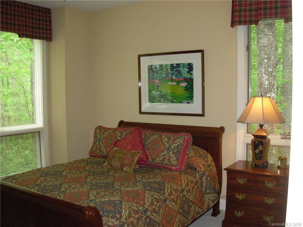 157 Round Top Mountain Road Sapphire, NC 28774 - Photo 10 of 24 Gallery Image 10