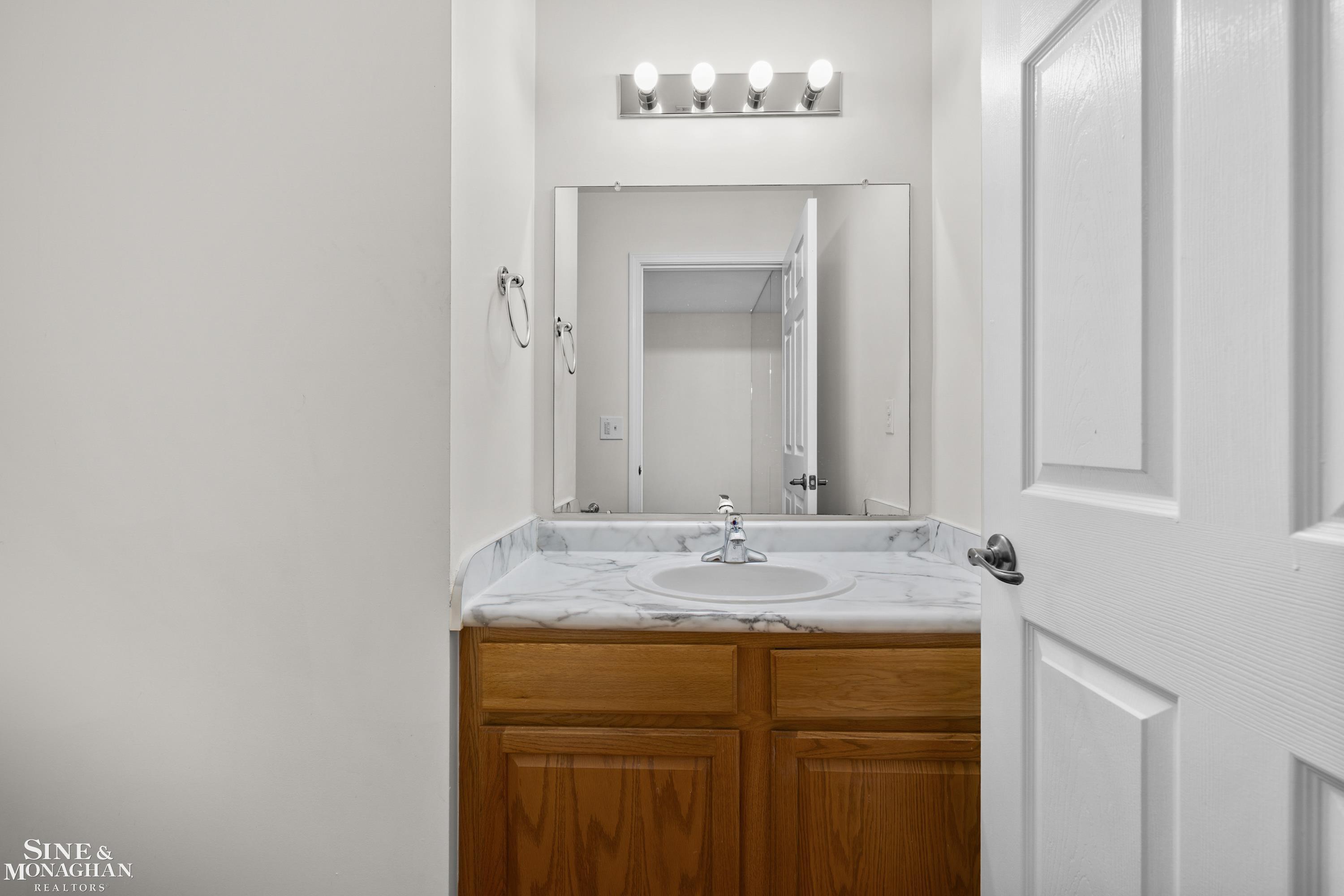 2527 John R Street Detroit, MI 48201 - Photo 31 of 54