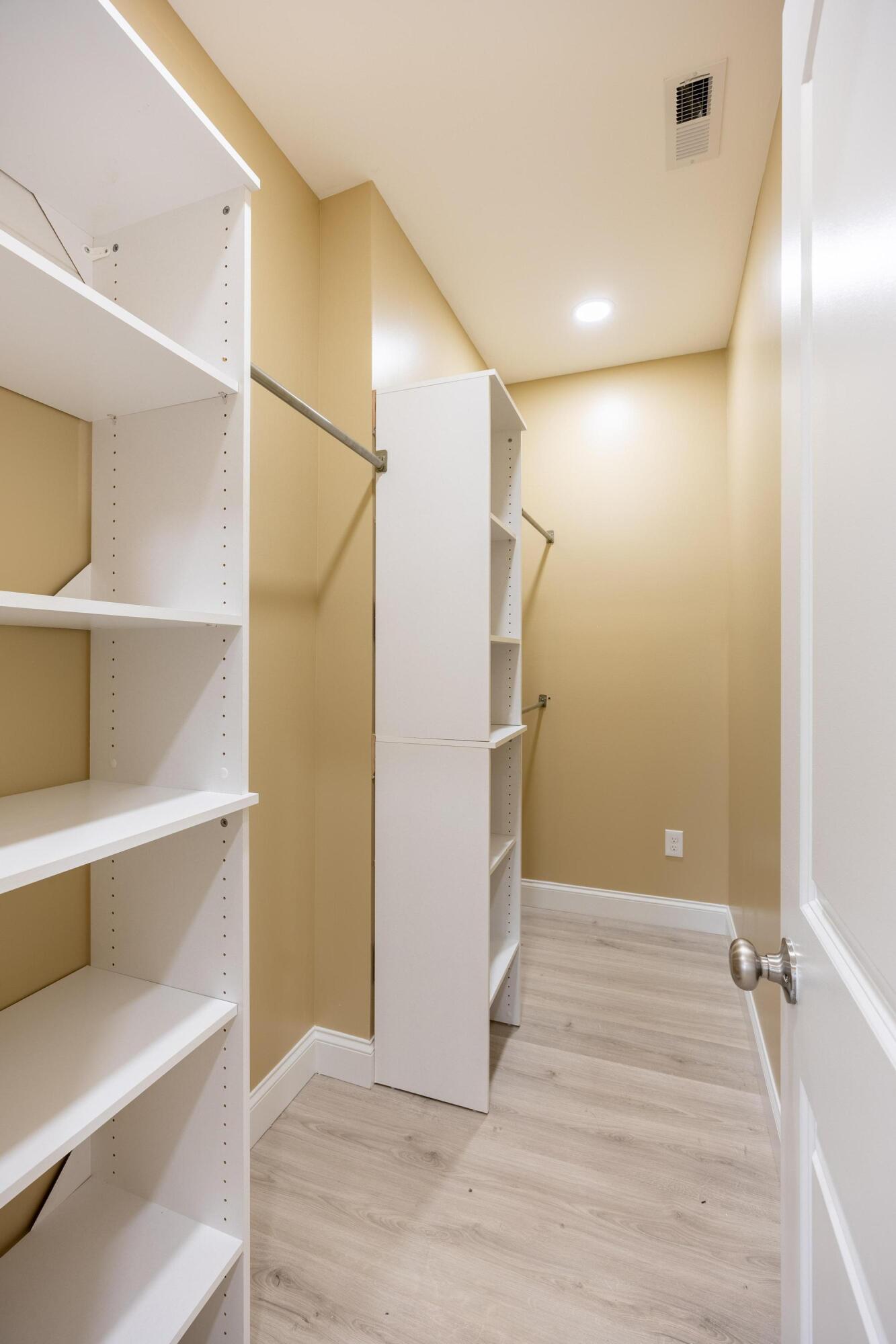 8671 Blanche Road Ooltewah, TN 37363 - Photo 29 of 39 Walk-in Closet