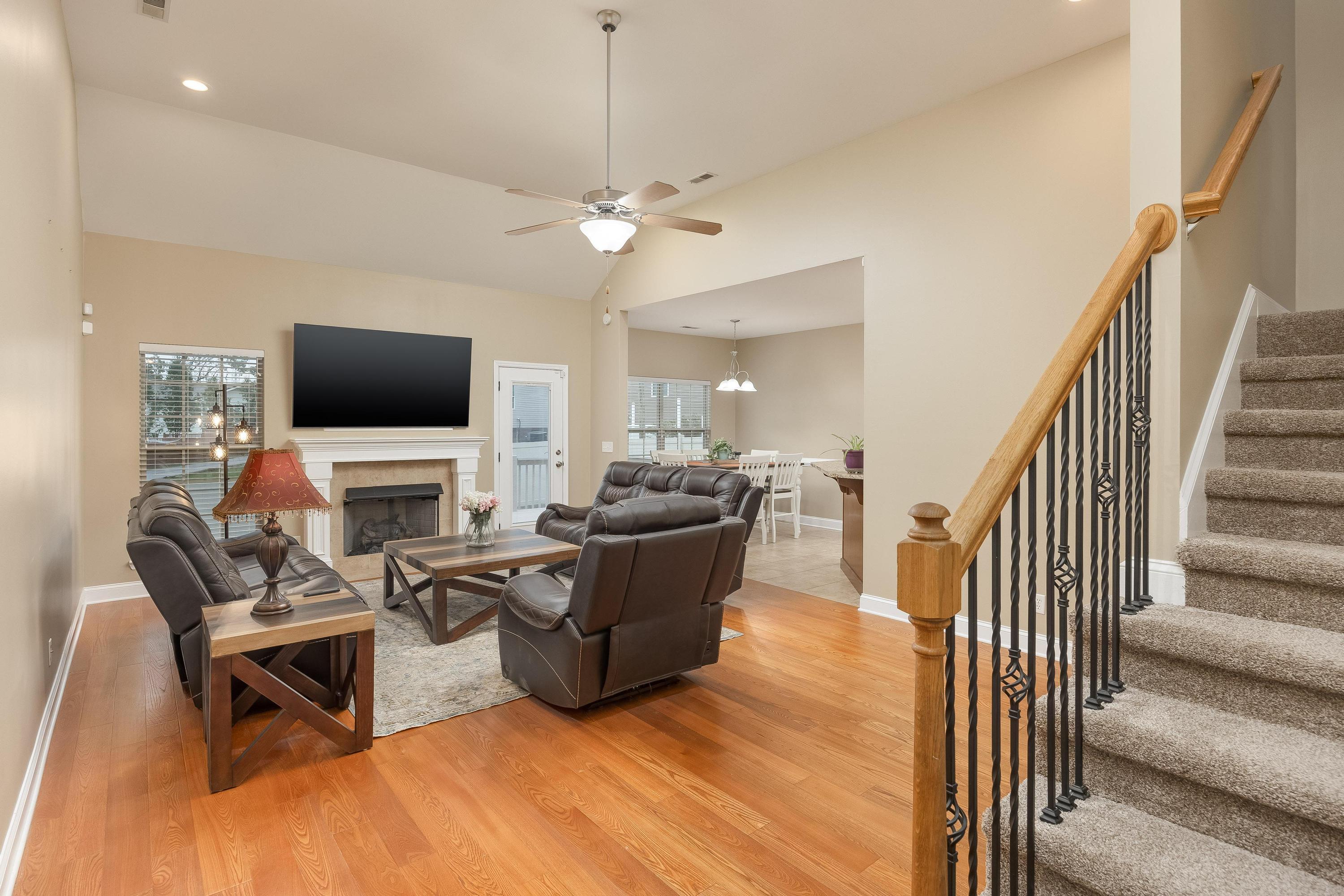 8671 Blanche Road Ooltewah, TN 37363 - Photo 7 of 39 Living Room